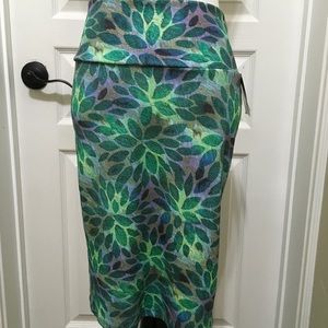 Bnwt xs LuLaRoe Cassie